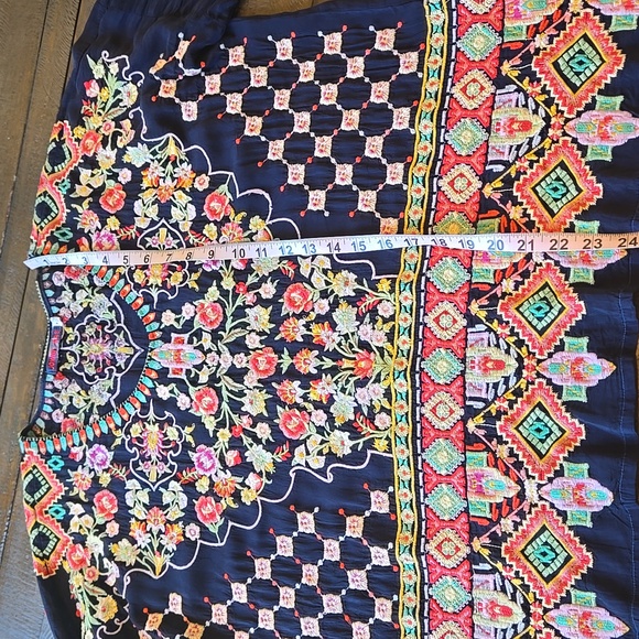 Johnny Was Sandra Heavily Embroidered Top - Picture 8 of 11